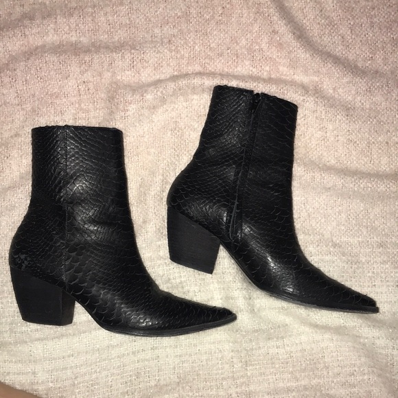 caty western pointy toe bootie matisse